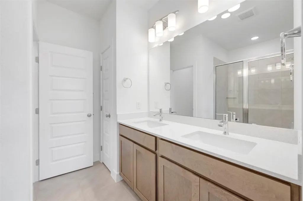 1012B Brickell Loop Austin TX 78744