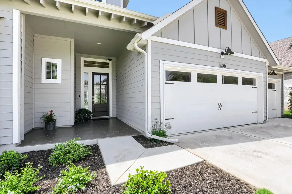 808 Craven Hill Lane Leander TX 78641