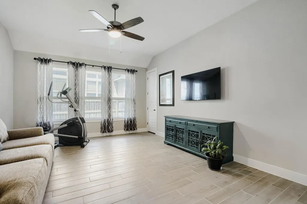 808 Craven Hill Lane Leander TX 78641