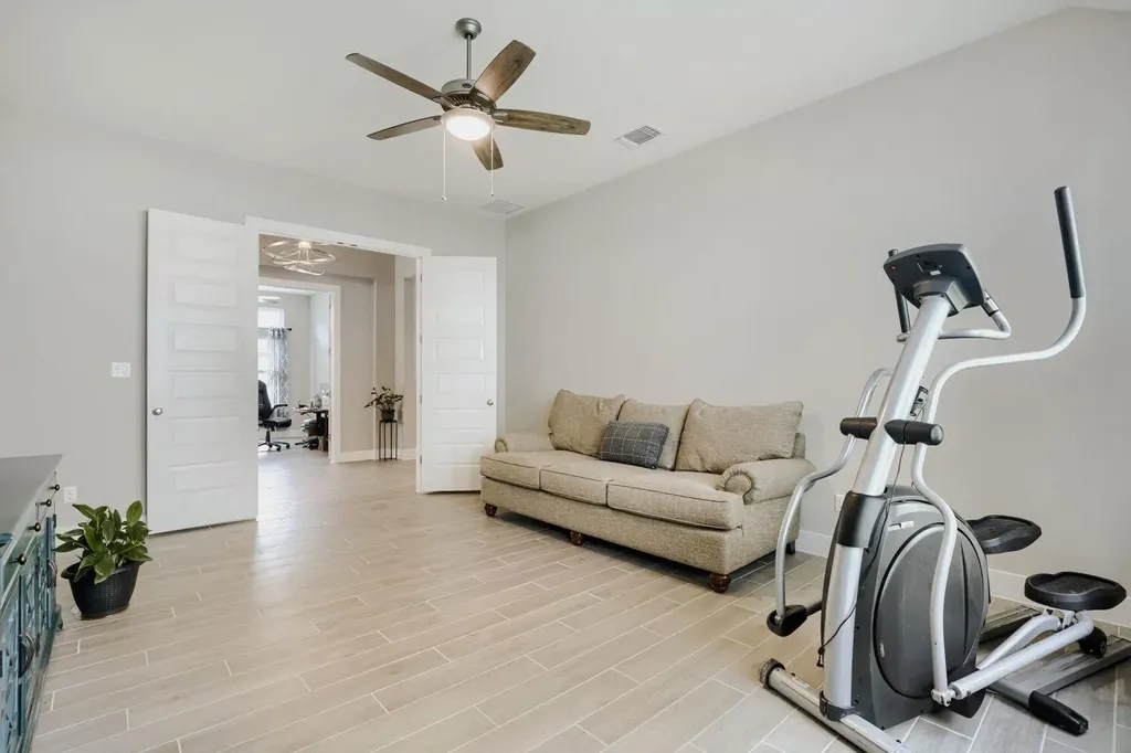808 Craven Hill Lane Leander TX 78641