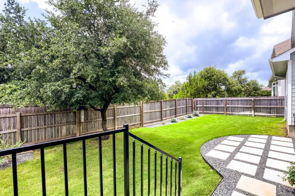 808 Craven Hill Lane Leander TX 78641