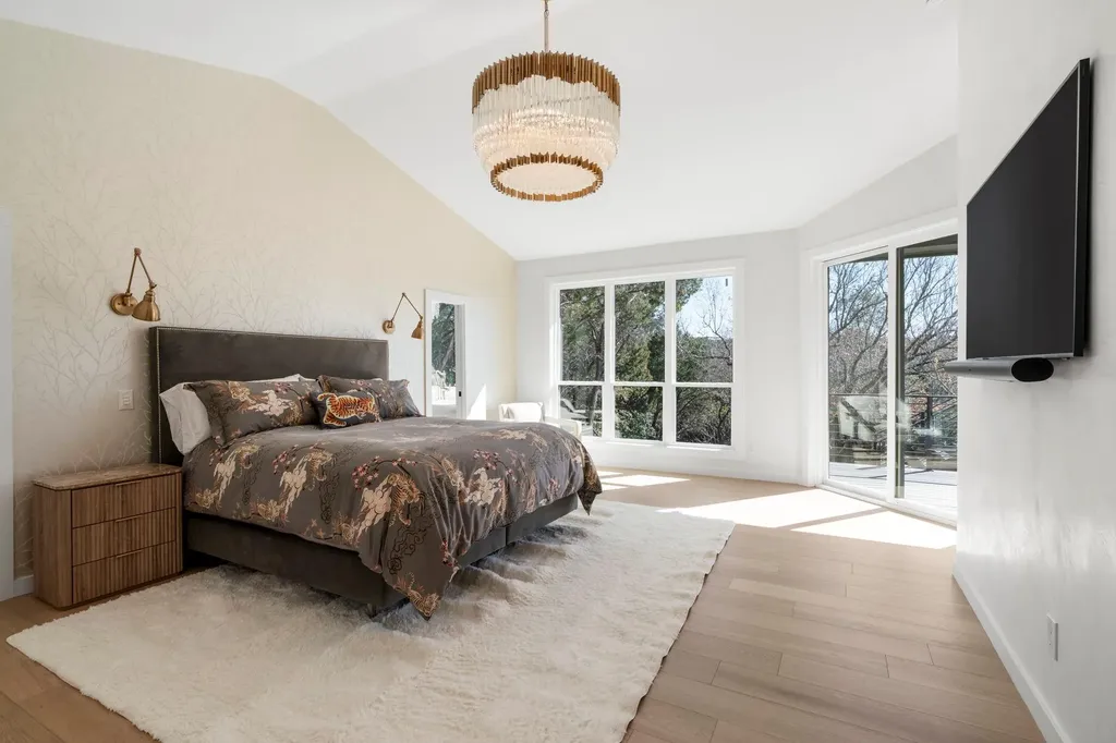 701 Furlong Drive Austin TX 78746