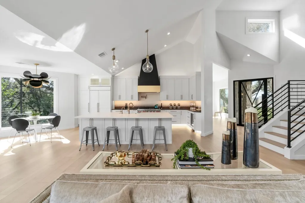 701 Furlong Drive Austin TX 78746