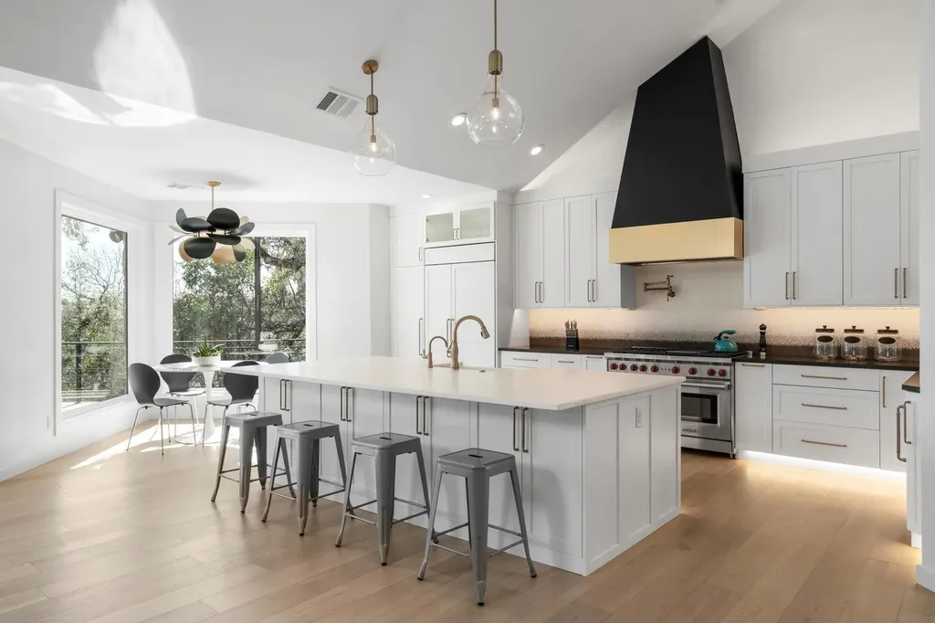 701 Furlong Drive Austin TX 78746