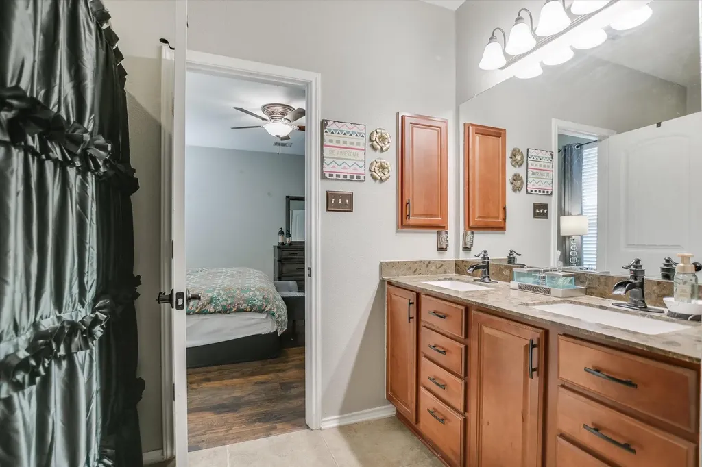 112 Pauline Cove Kyle TX 78640