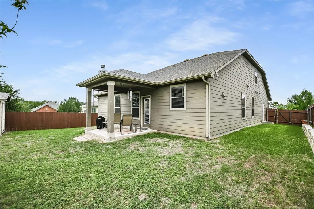112 Pauline Cove Kyle TX 78640