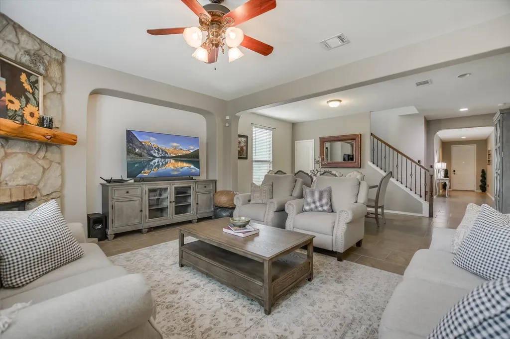 112 Pauline Cove Kyle TX 78640