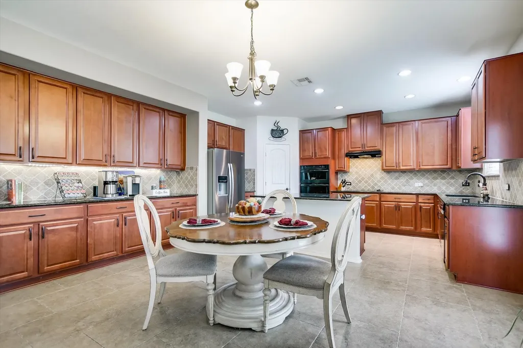 112 Pauline Cove Kyle TX 78640