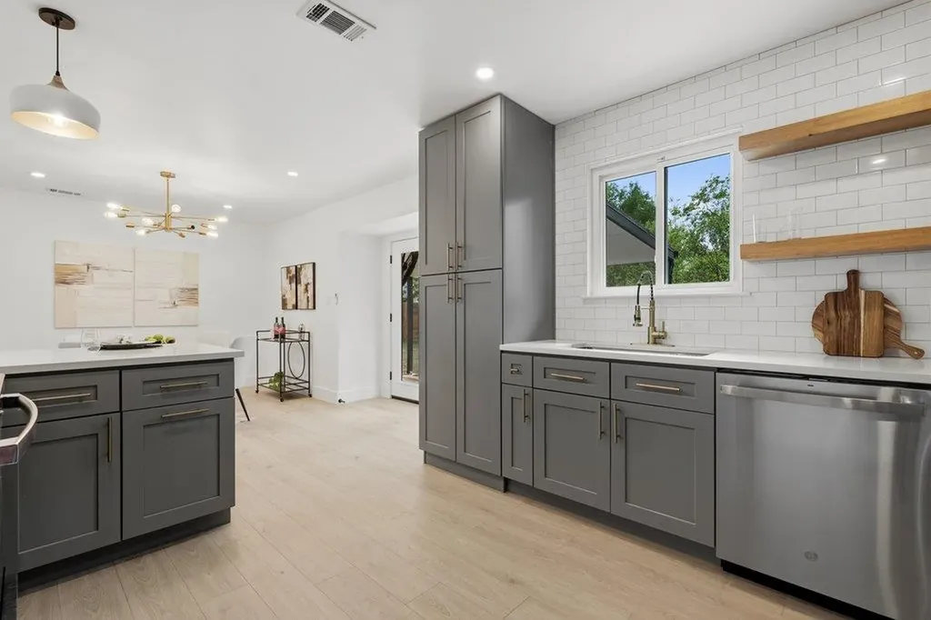 2609 Mcgregor Drive Austin TX 78745