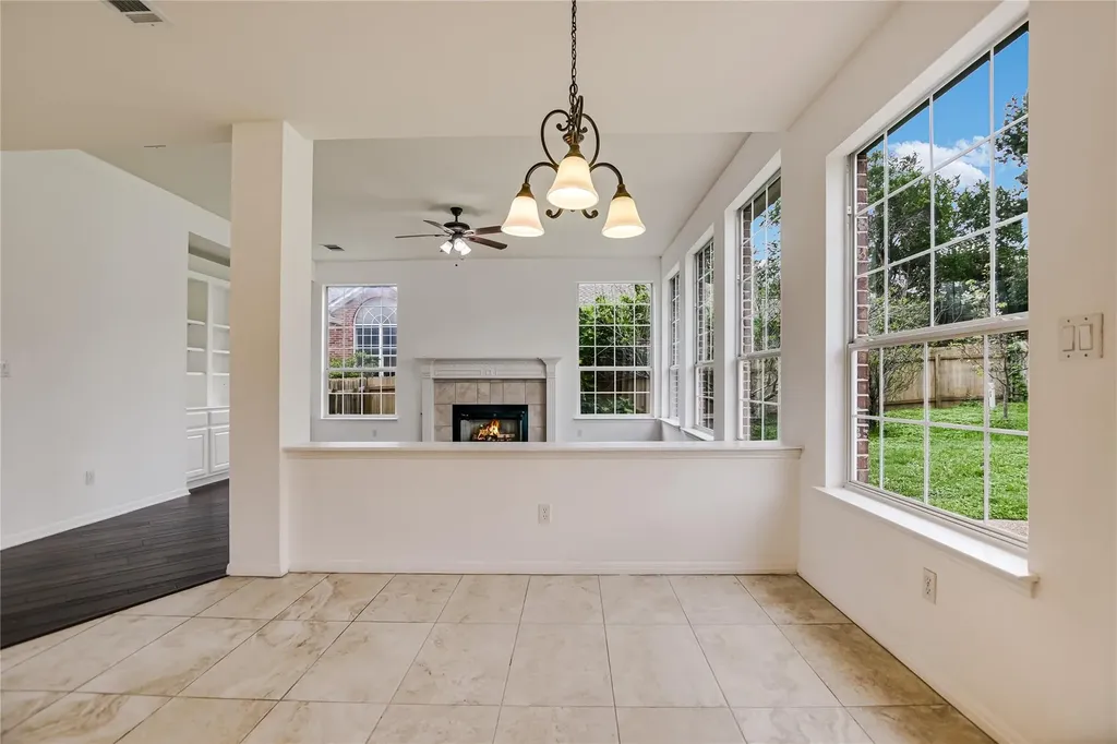 10201 Spicewood Mesa Austin TX 78759