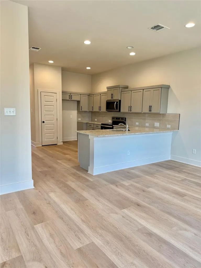 101 Zayd Court Jarrell TX 76537