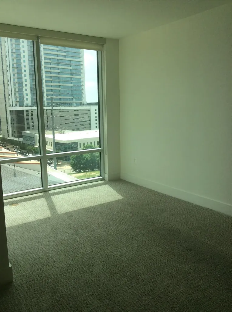 300 Bowie Street Austin TX 78703