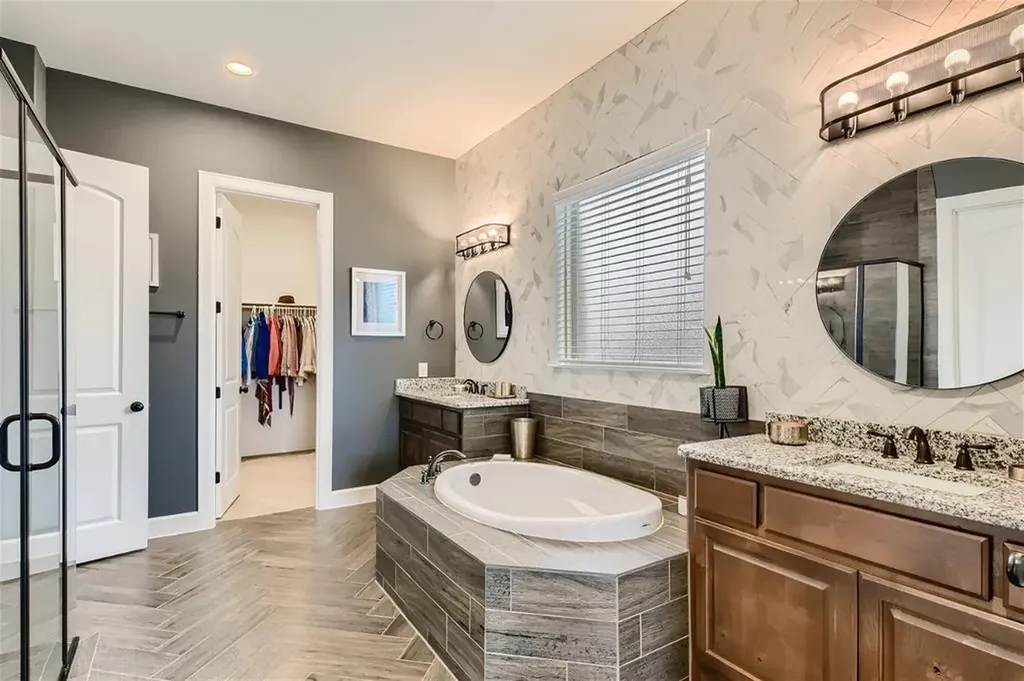 269 Pink Granite Boulevard Dripping Springs TX 78620