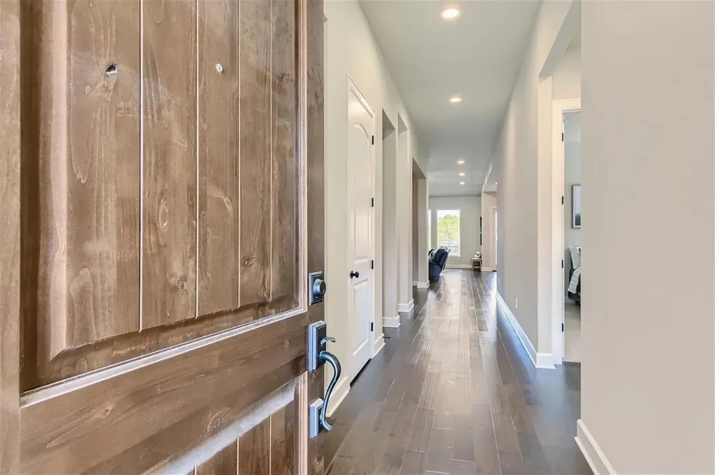 269 Pink Granite Boulevard Dripping Springs TX 78620