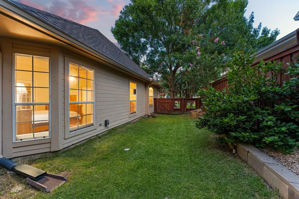 2700 Pearce Road Austin TX 78730