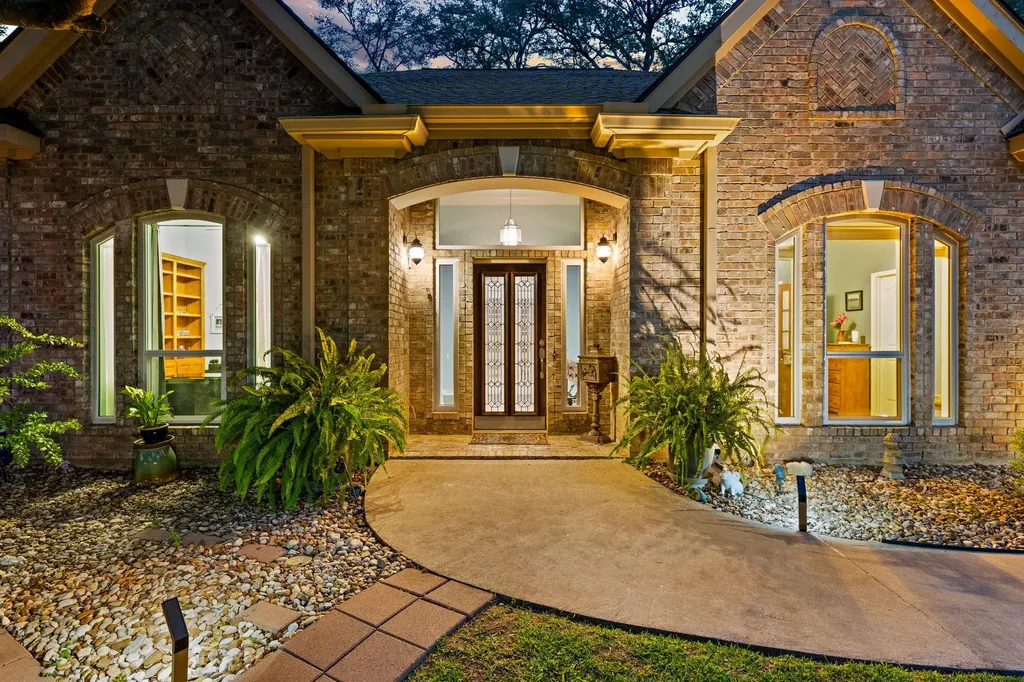 2700 Pearce Road Austin TX 78730