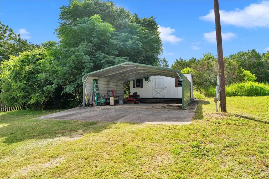 351 County Road 326 Bertram TX 78605
