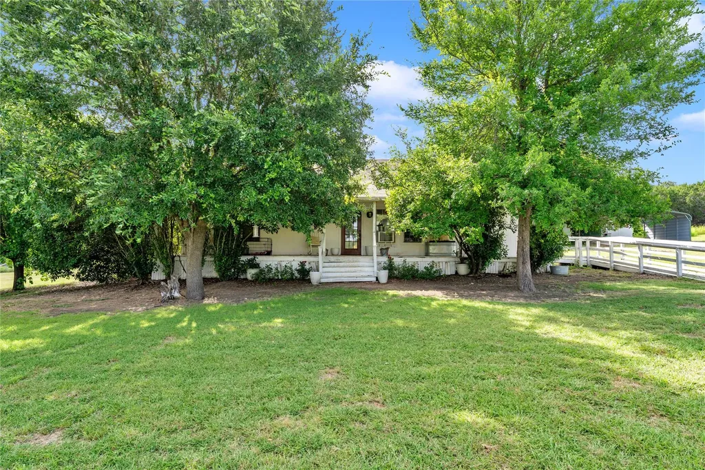 351 County Road 326 Bertram TX 78605
