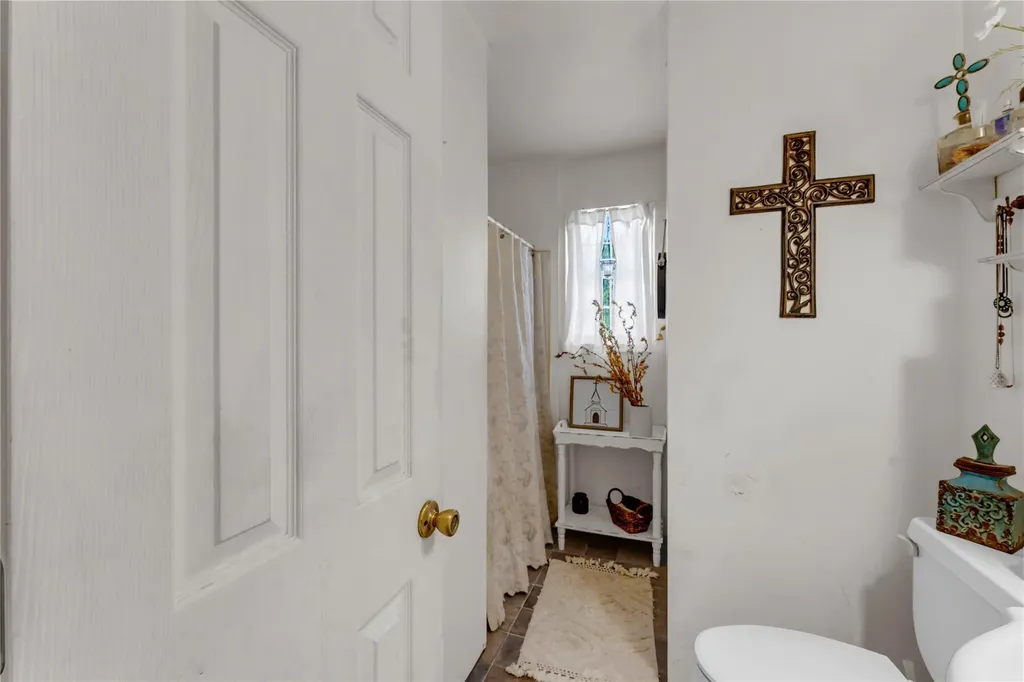 351 County Road 326 Bertram TX 78605