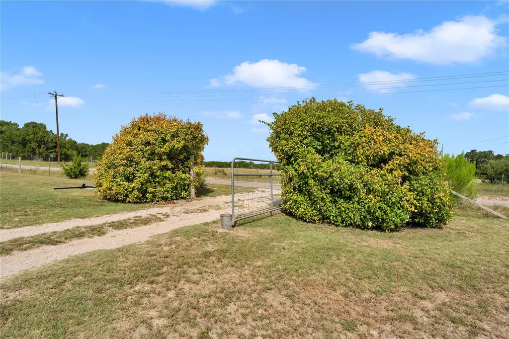 351 County Road 326 Bertram TX 78605