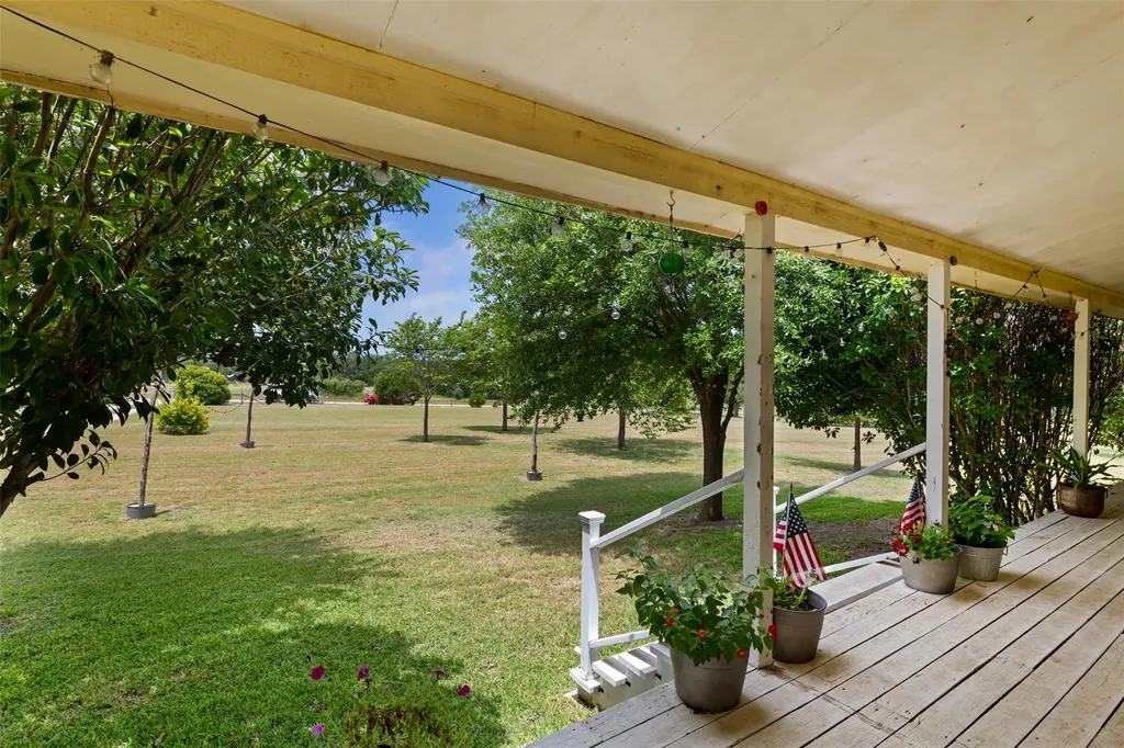 351 County Road 326 Bertram TX 78605