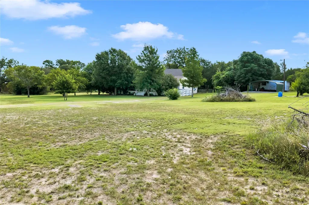 351 County Road 326 Bertram TX 78605