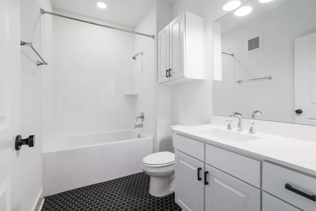4704 Sunset Trail Austin TX 78745