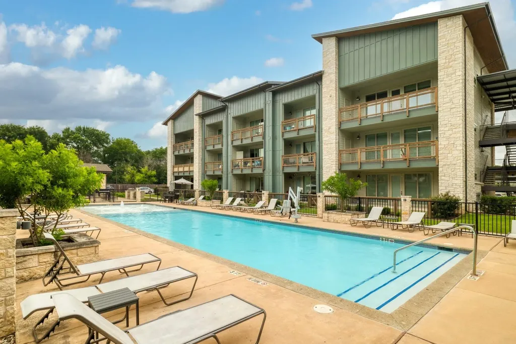 4704 Sunset Trail Austin TX 78745