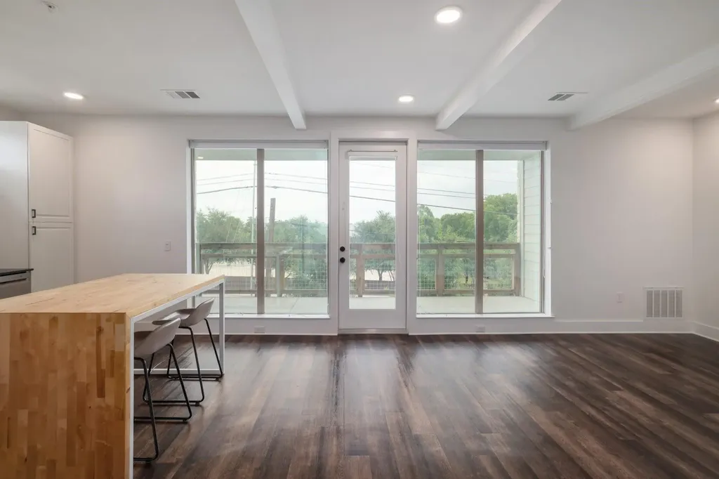 4704 Sunset Trail Austin TX 78745