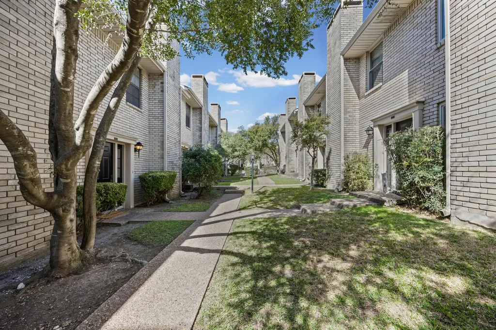 8400 Jamestown Drive Austin TX 78758