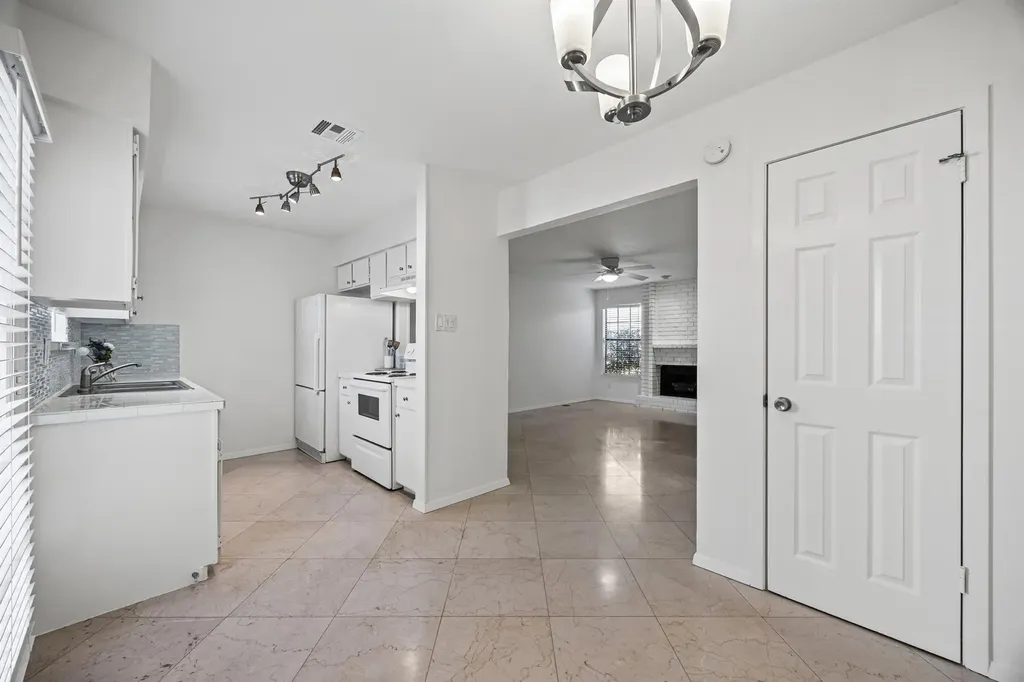 8400 Jamestown Drive Austin TX 78758