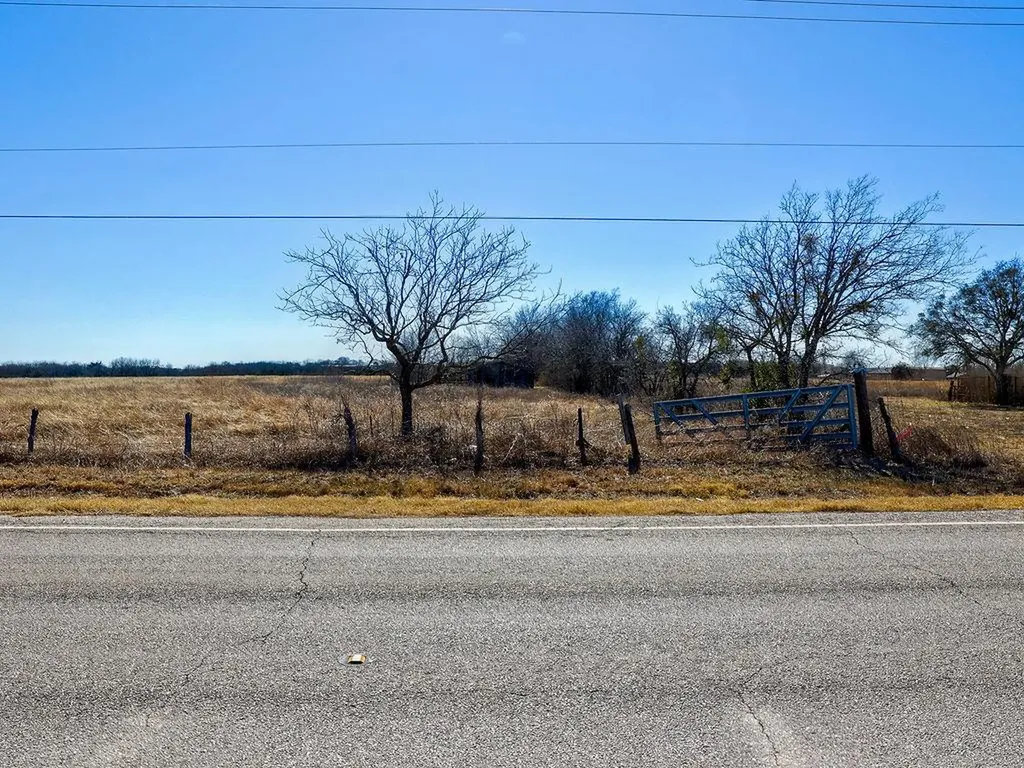 1015 E Main Street Troy TX 76579