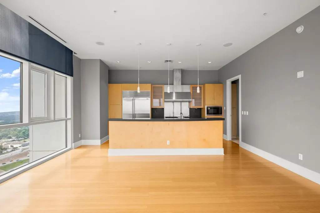 555 E 5th Street Austin TX 78701