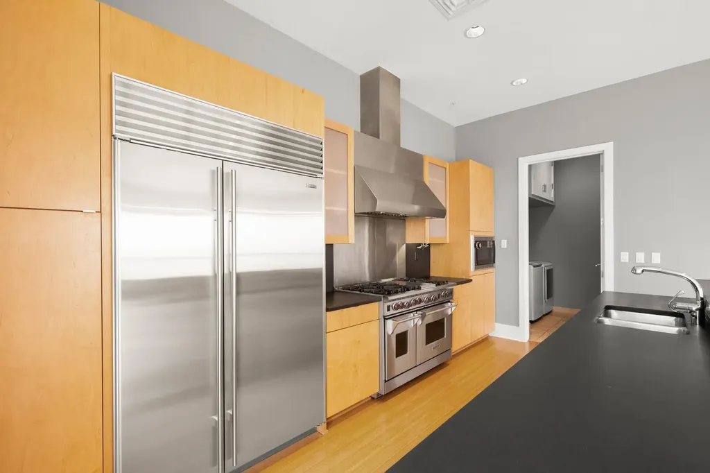 555 E 5th Street Austin TX 78701