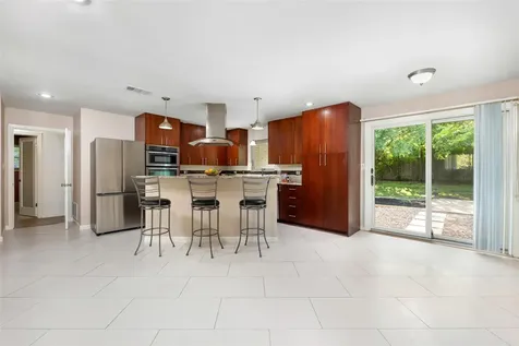 11502 Oakwood Drive Austin TX 78753