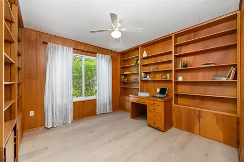 11502 Oakwood Drive Austin TX 78753