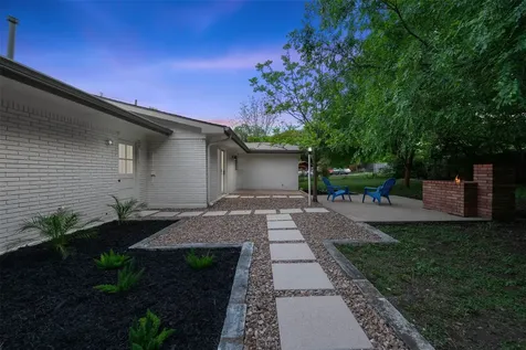 11502 Oakwood Drive Austin TX 78753