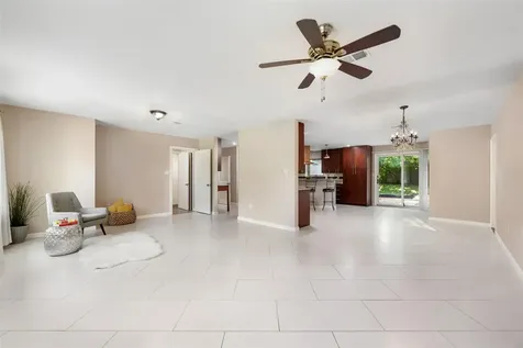 11502 Oakwood Drive Austin TX 78753