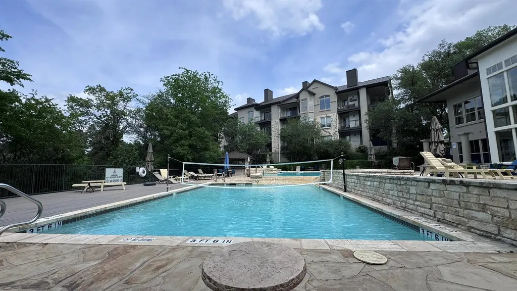 6000 Shepherd Mountain Cove Austin TX 78730