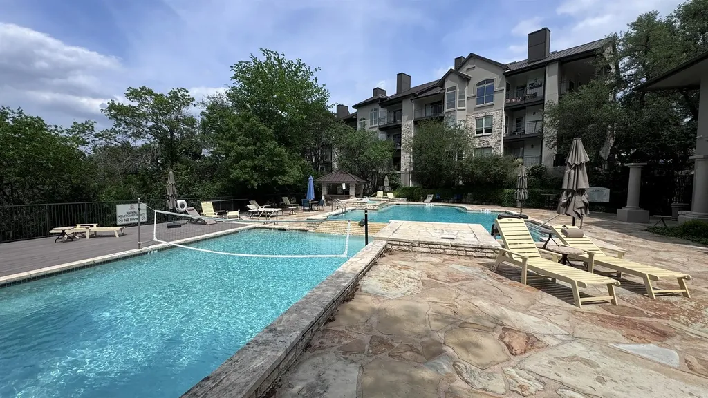 6000 Shepherd Mountain Cove Austin TX 78730