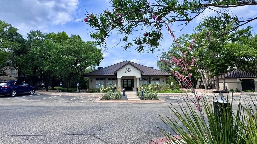 6000 Shepherd Mountain Cove Austin TX 78730