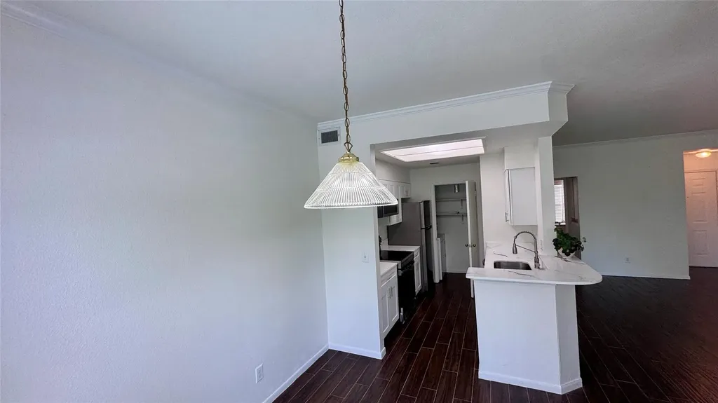 6000 Shepherd Mountain Cove Austin TX 78730