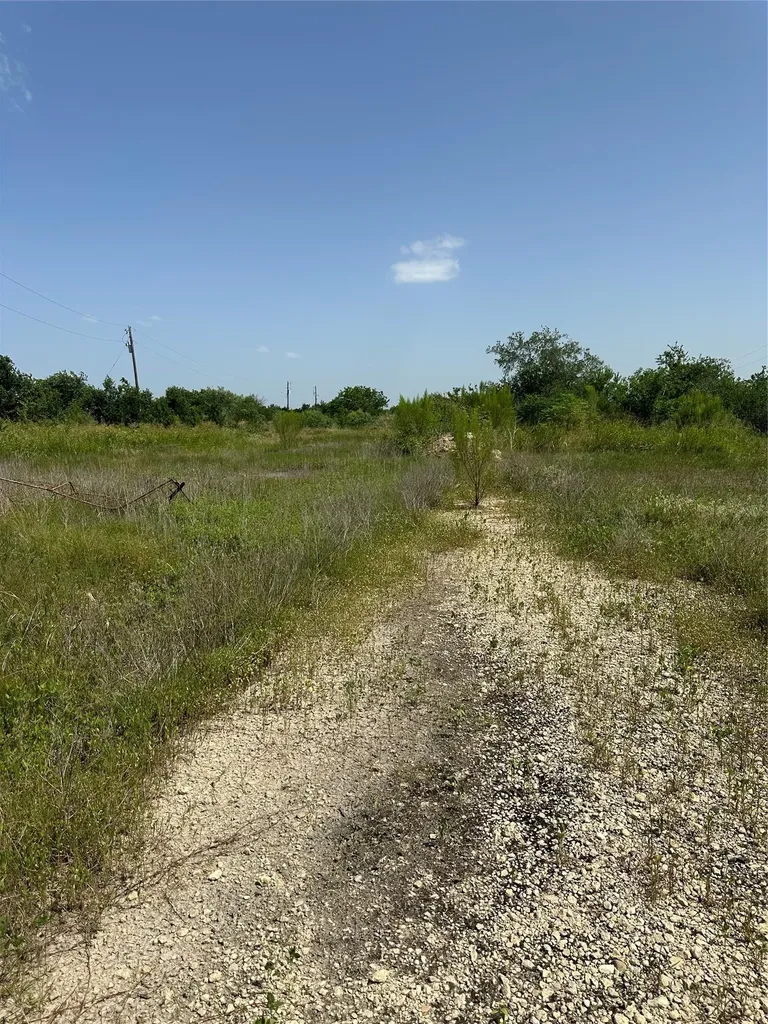 6709 Fm 1327 Austin TX 78747
