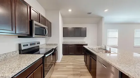 160 Mcnamara Court Jarrell TX 76537