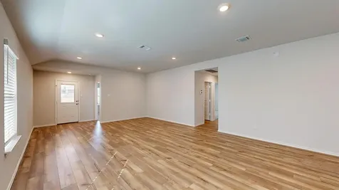 160 Mcnamara Court Jarrell TX 76537