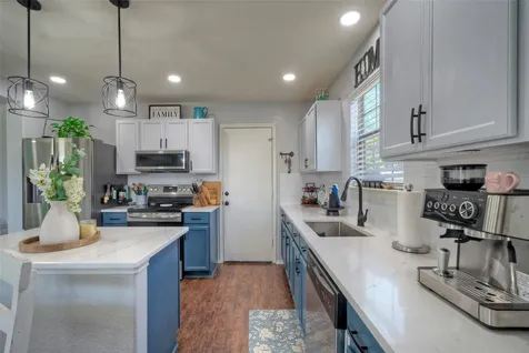 370 Holly Grove Street Kyle TX 78640