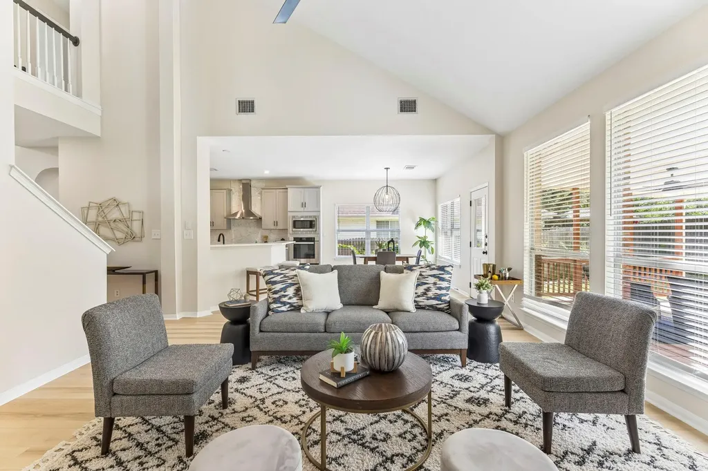 11200 Savin Hill Lane Austin TX 78739