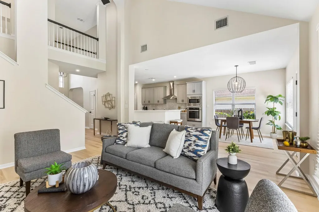 11200 Savin Hill Lane Austin TX 78739