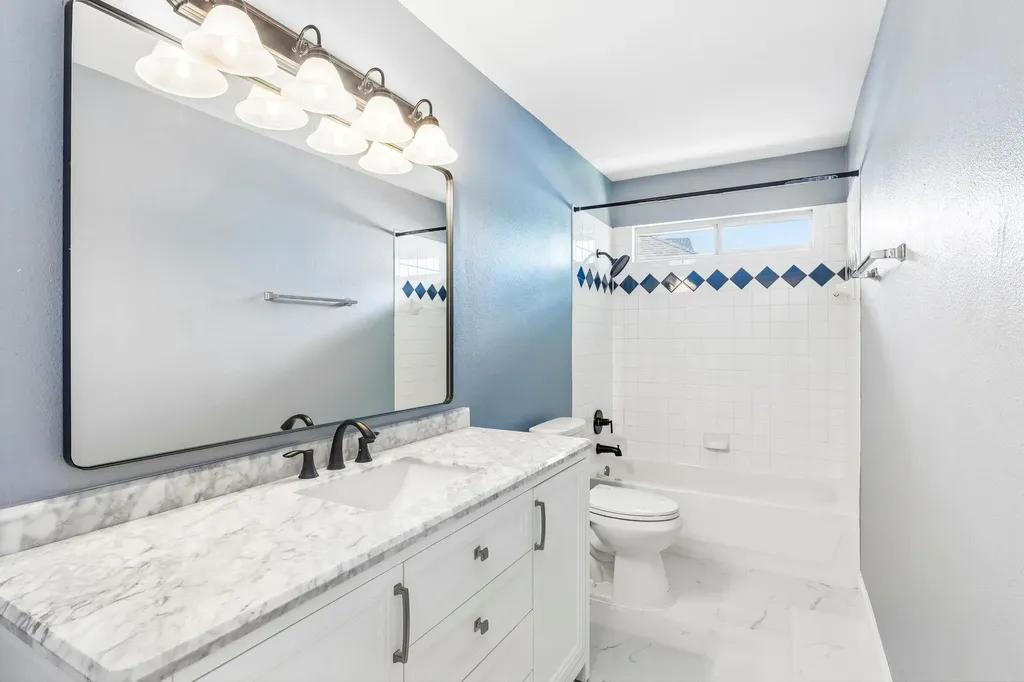 11200 Savin Hill Lane Austin TX 78739