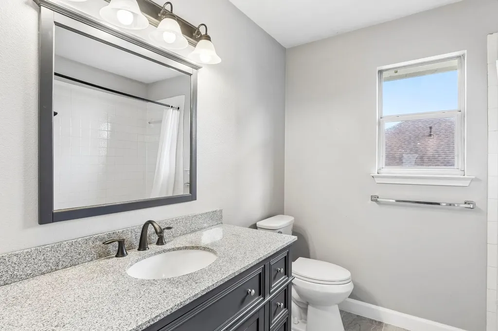 11200 Savin Hill Lane Austin TX 78739